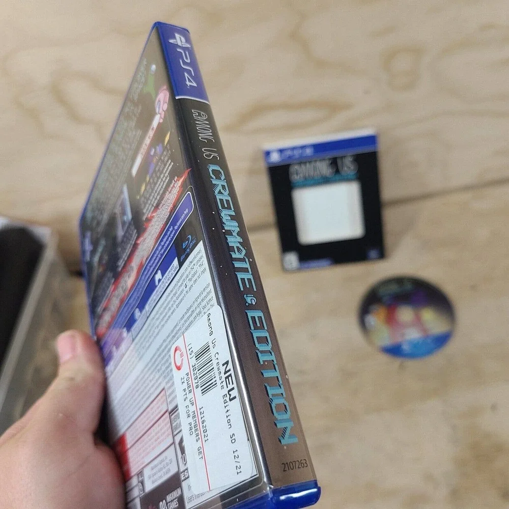 Among‎ Us: Crewmate Edition (PS4) - PlayStation 4
